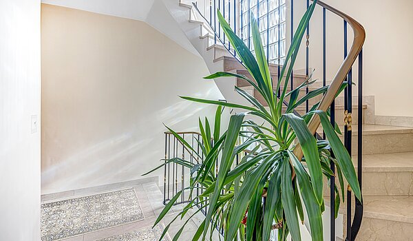 独栋住宅 与 6 房间 | Unterschleißheim | 2209ML7 | Treppenaufgang