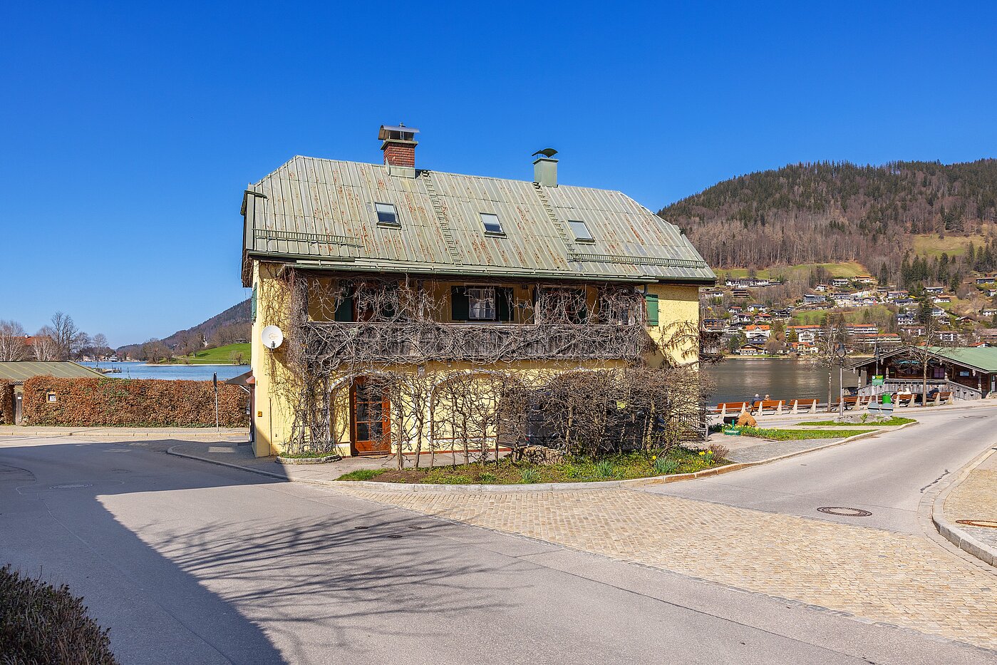 多户住宅 与 11 房间 | Rottach-Egern | 70215 | in zentraler Lage.