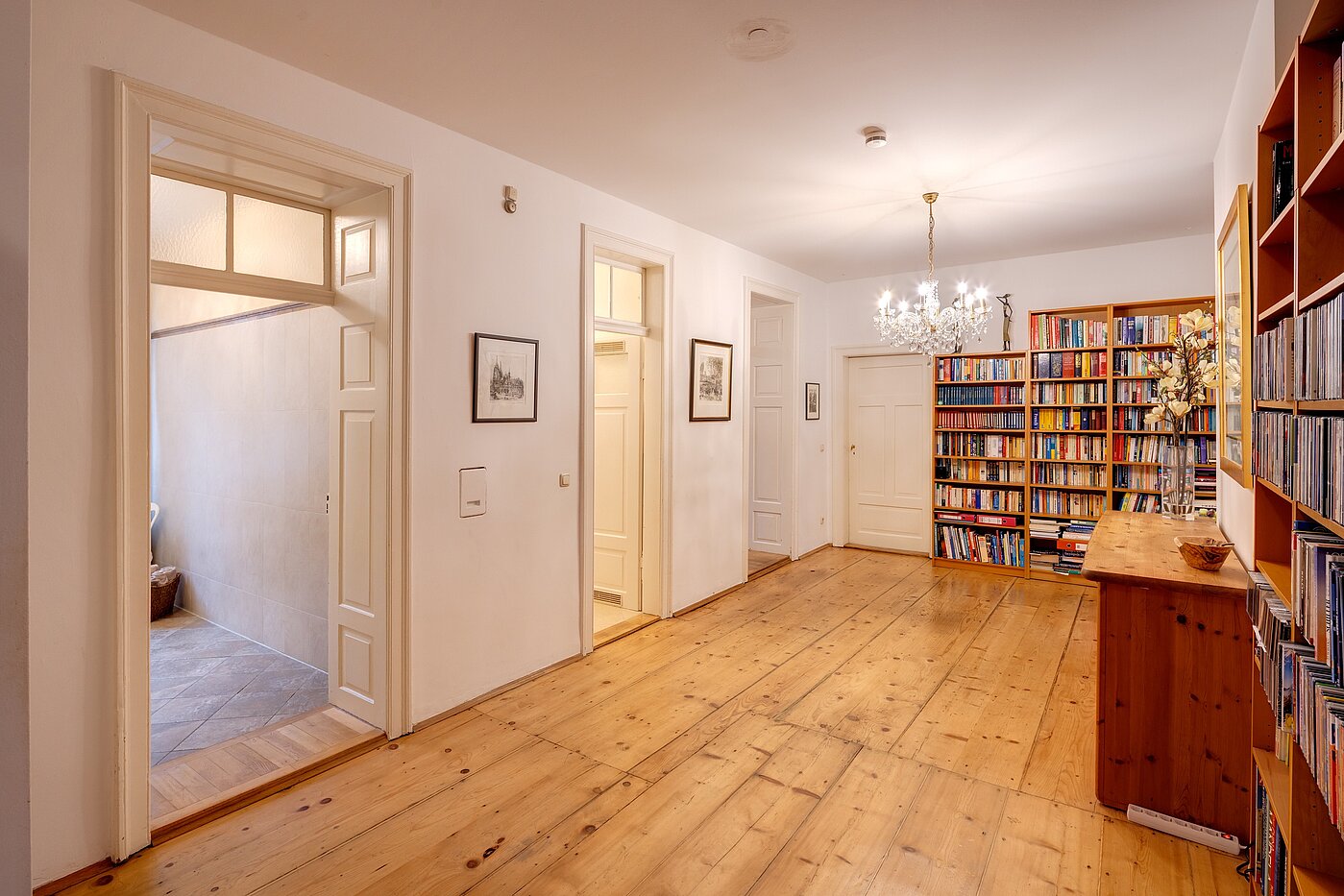 多层公寓 与 5 房间 | München-Altstadt | 700121 | ...mit originalem Holzdielenboden