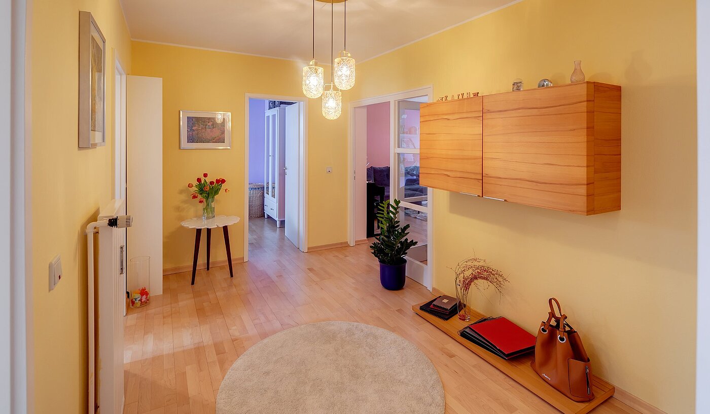 多层公寓 与 3 房间 | München-Harlaching | 2103ML3 | Geräumige Diele