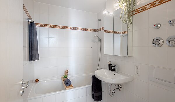 一楼公寓 与 2 房间 | München-Laim | 70464 | ...modernen Bad