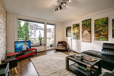 Maxvorstadt：阳光充足的 2.5 室公寓，位于安静的庭院中
