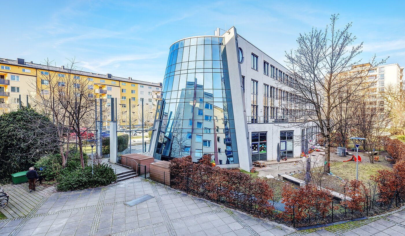 多层公寓 与 3 房间 | München-Bogenhausen | 2112ML3 | Nachbarschaft