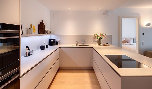 多层公寓 与 3 房间 | 70046 | Hochwertige Einbauküche