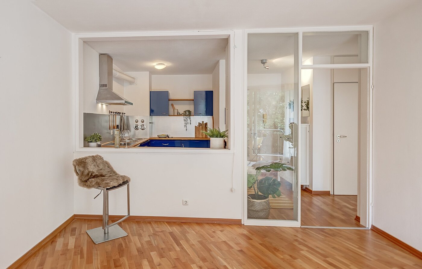 多层公寓 与 2 房间 | München-Schwabing | 2109ML3 | Blick zur Küche