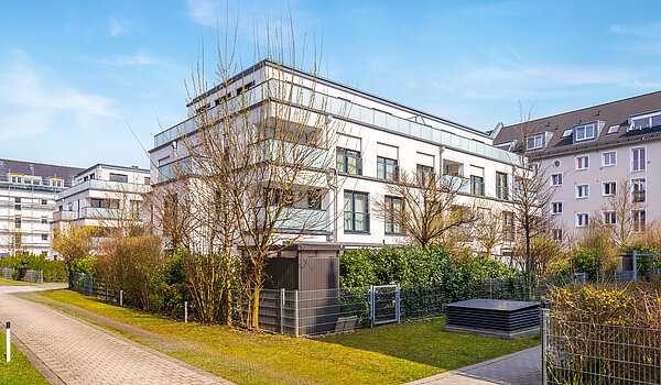 顶层公寓 与 2 房间 | München-Bogenhausen | 70385 | Ruhig gelegen