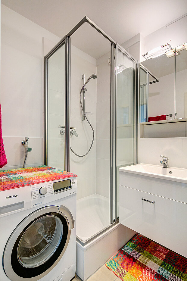 多层公寓 与 2 房间 | München-Schwabing | 70445 | Badezimmer