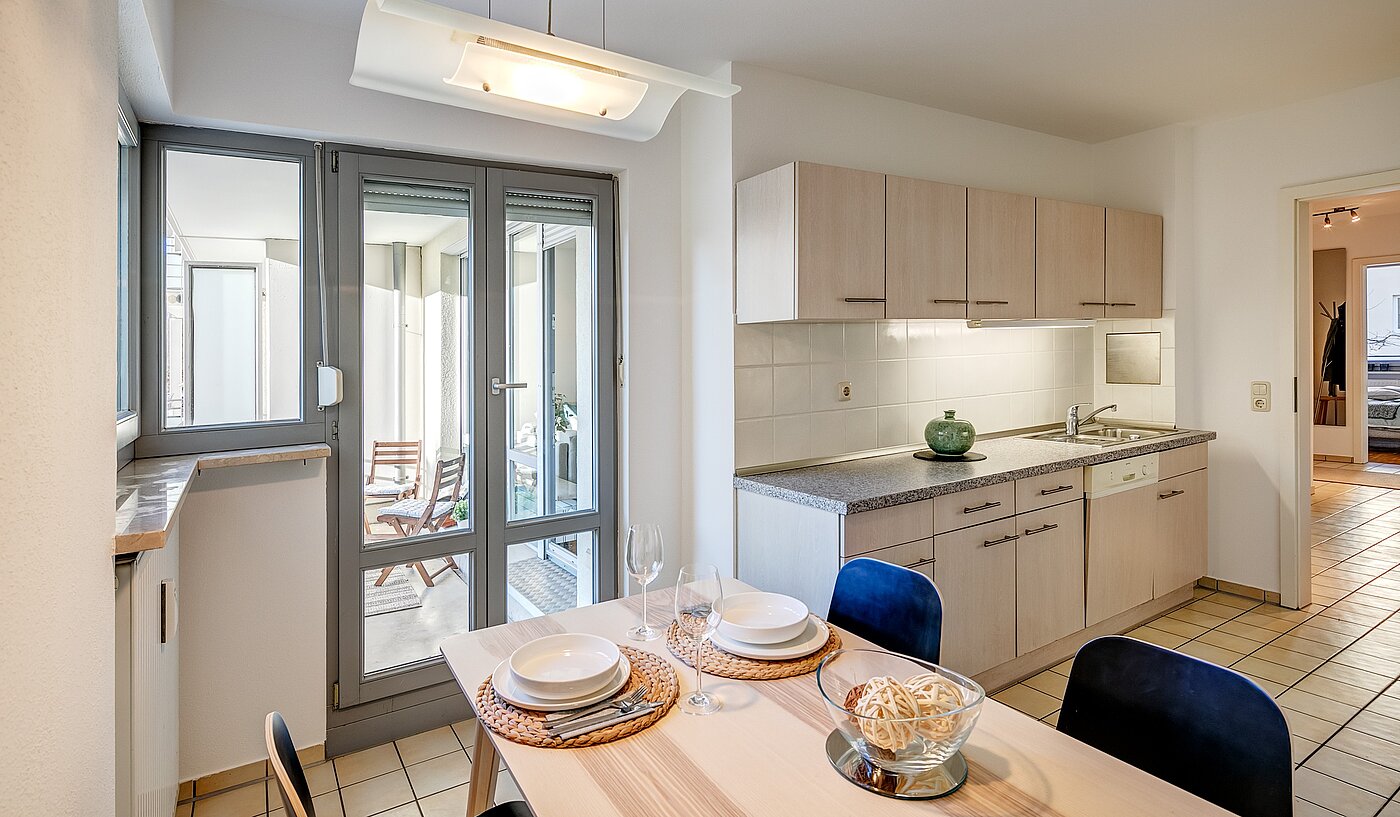 多层公寓 与 4 房间 | 1709ML3 | Wohnküche mit...