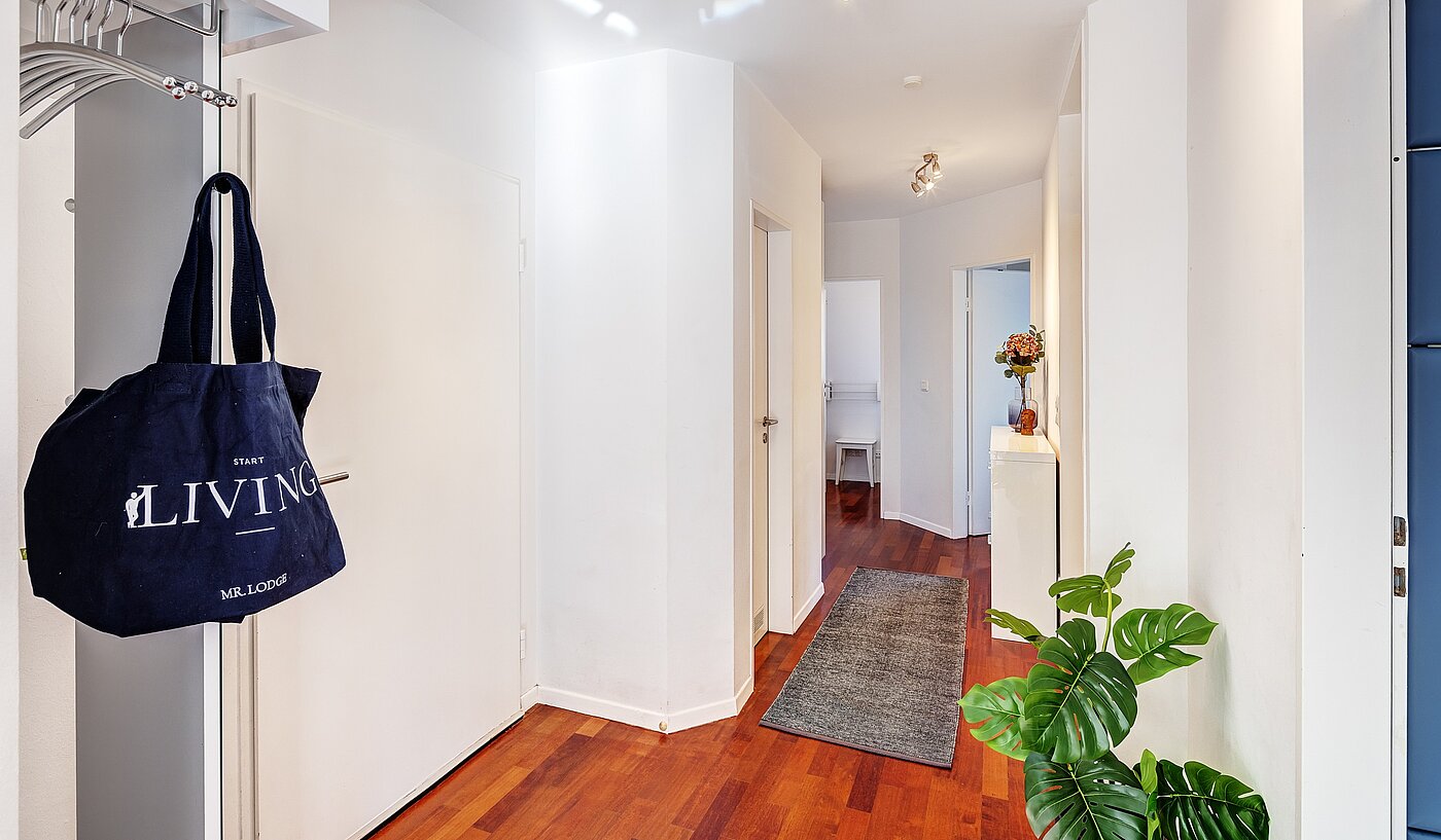 多层公寓 与 3 房间 | München-Schwabing | 2202ML12 | Zentraler Flur...