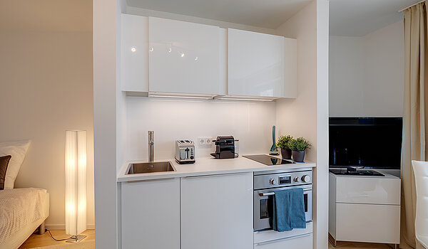 多层公寓 与 1 房间 | München-Obergiesing | 70420 | Moderne Küche