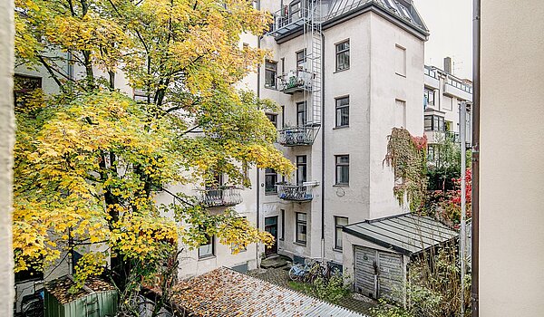 多层公寓 与 4 房间 | München-Maxvorstadt | 2011ML2 | Hofansicht