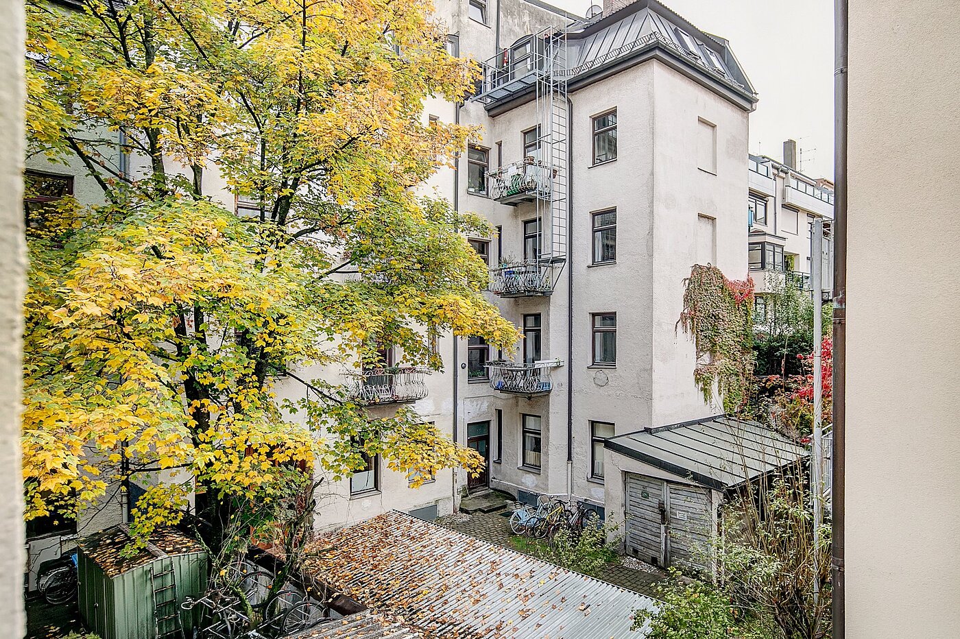 多层公寓 与 4 房间 | München-Maxvorstadt | 2011ML2 | Hofansicht