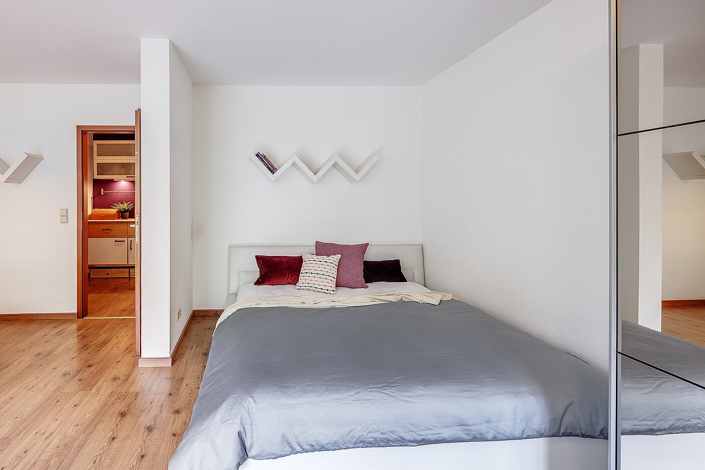 多层公寓 与 1 房间 | München-Schwabing | 2104ML4 | Schlafbereich