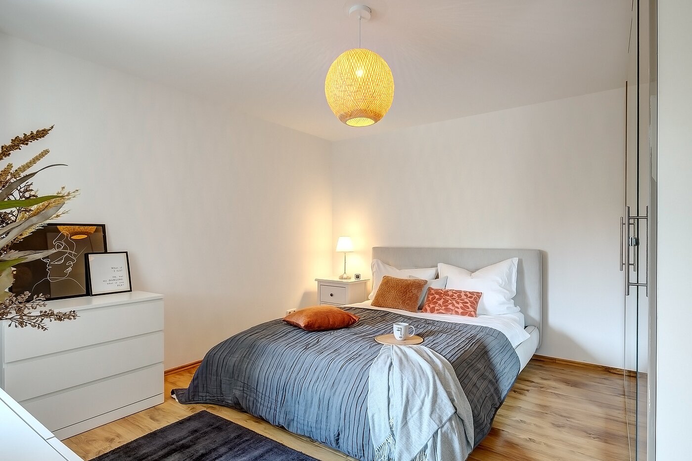多层公寓 与 2 房间 | München-Maxvorstadt | 70001 | Gemütliches Schlafzimmer