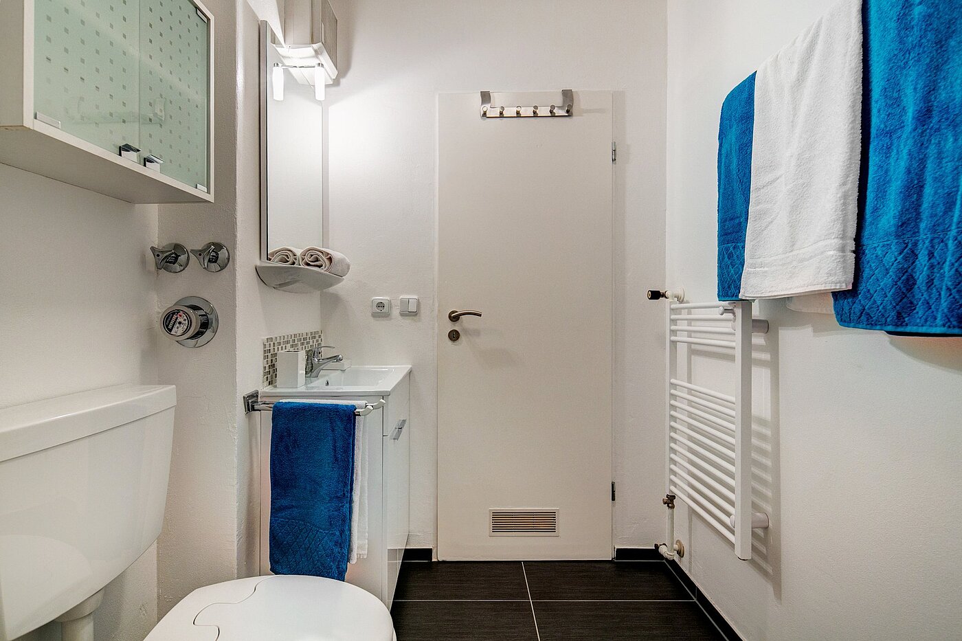 高架层 与 2 房间 | München-Sendling-Westpark | 2001ML1 | Modernes, hell gefliestes...