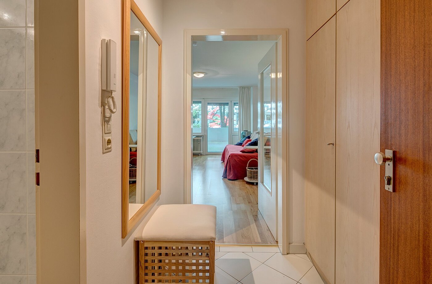 高架层 与 1 房间 | München-Neuhausen | 1911ML10 | Geräumige Diele