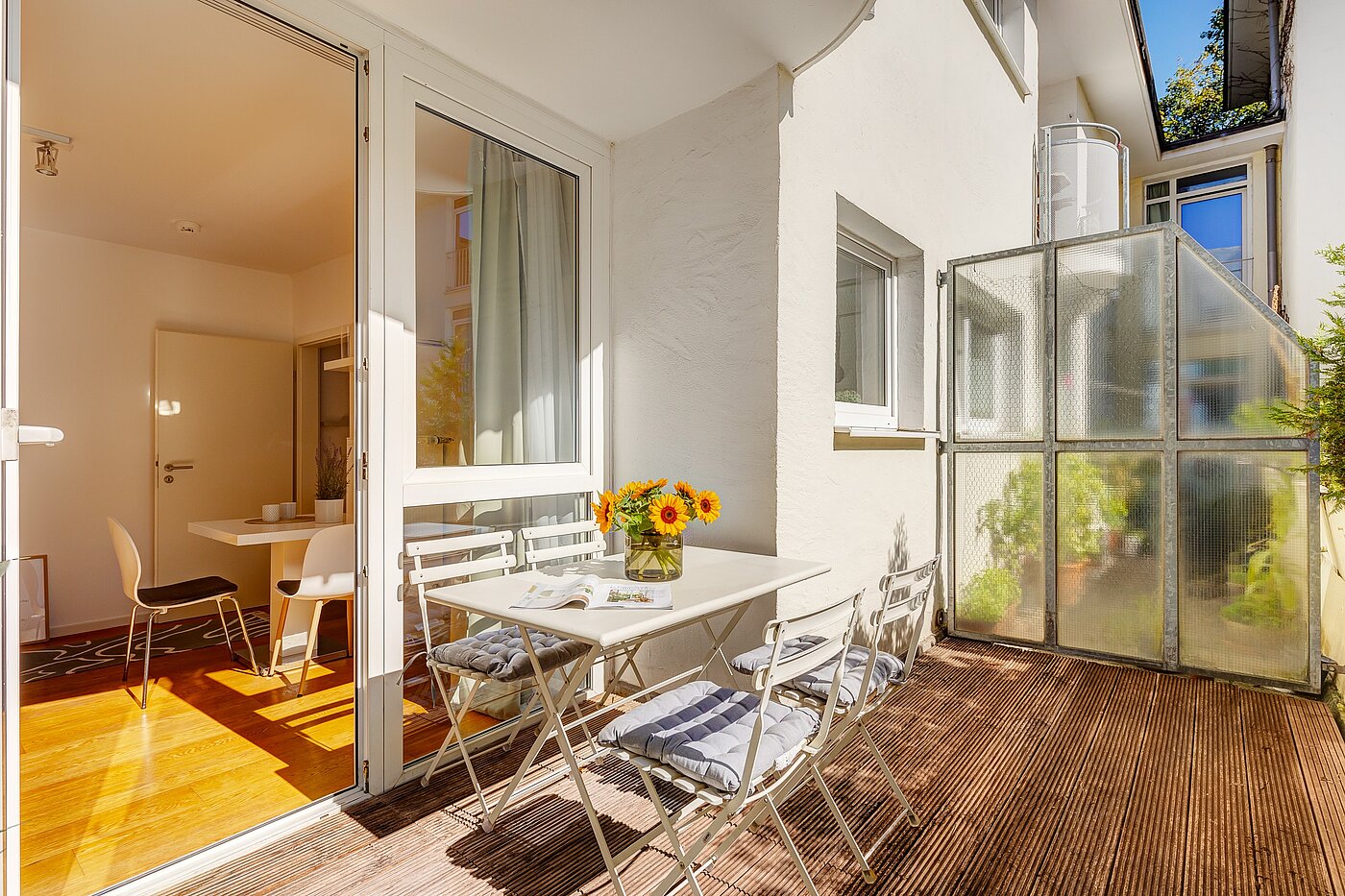 多层公寓 与 1 房间 | München-Maxvorstadt | 70027 | Große Süd-Terrasse zum Innenhof