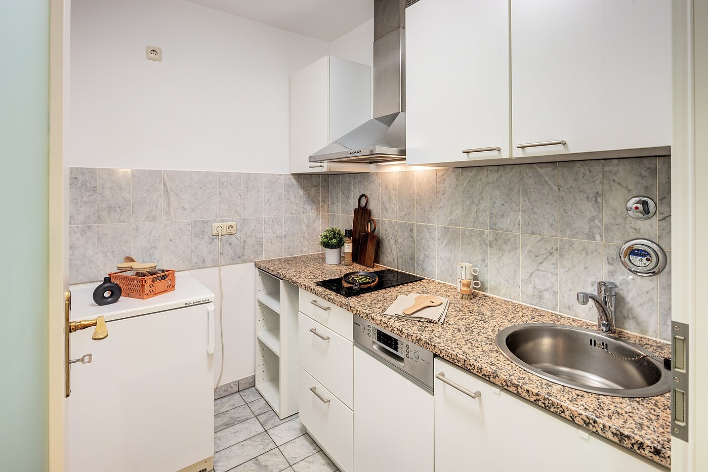 多层公寓 与 1 房间 | München-Schwabing | 70249 | ...Küche mit...