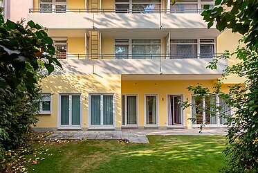 Neuhausen：莱昂罗德广场附近的三套魅力住宅