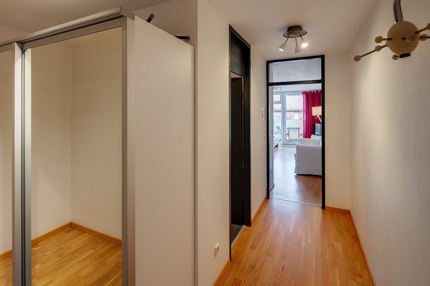 多层公寓 与 1 房间 | München-Isarvorstadt | 2110ML3 | Diele mit...