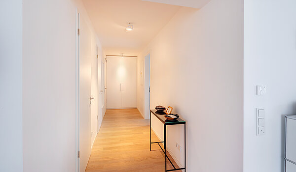 顶层公寓 与 2 房间 | München-Bogenhausen | 70385 | Großzügiger Flur