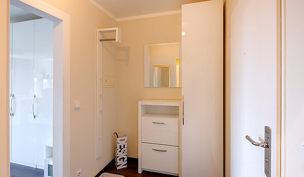 公寓 与 1 房间 | München-Allach | 70298 | Flur