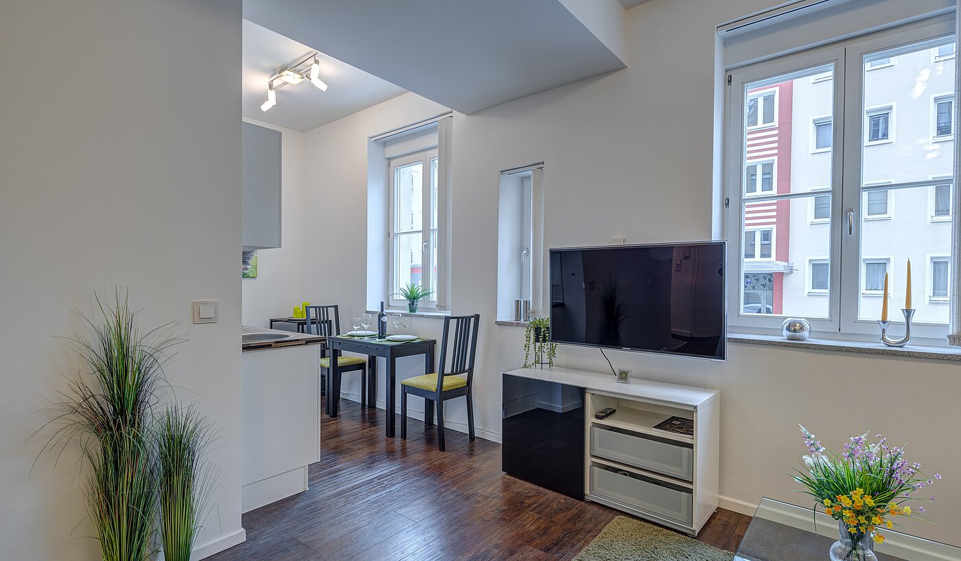 多层公寓 与 1 房间 | München-Neuhausen | 70235 | Blickrichtung Küche