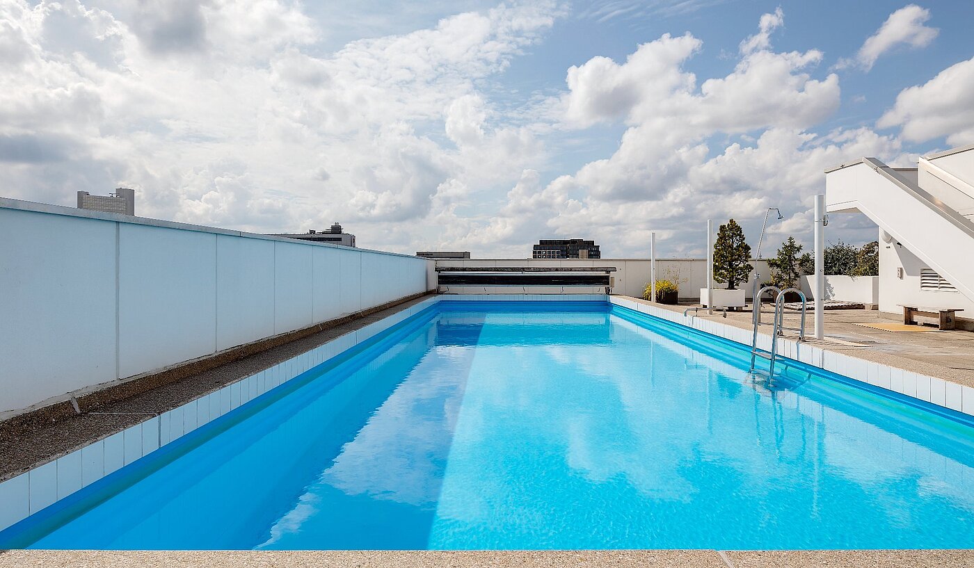 多层公寓 与 1 房间 | München-Bogenhausen | 2103ML6 | Lädt zum Schwimmen...