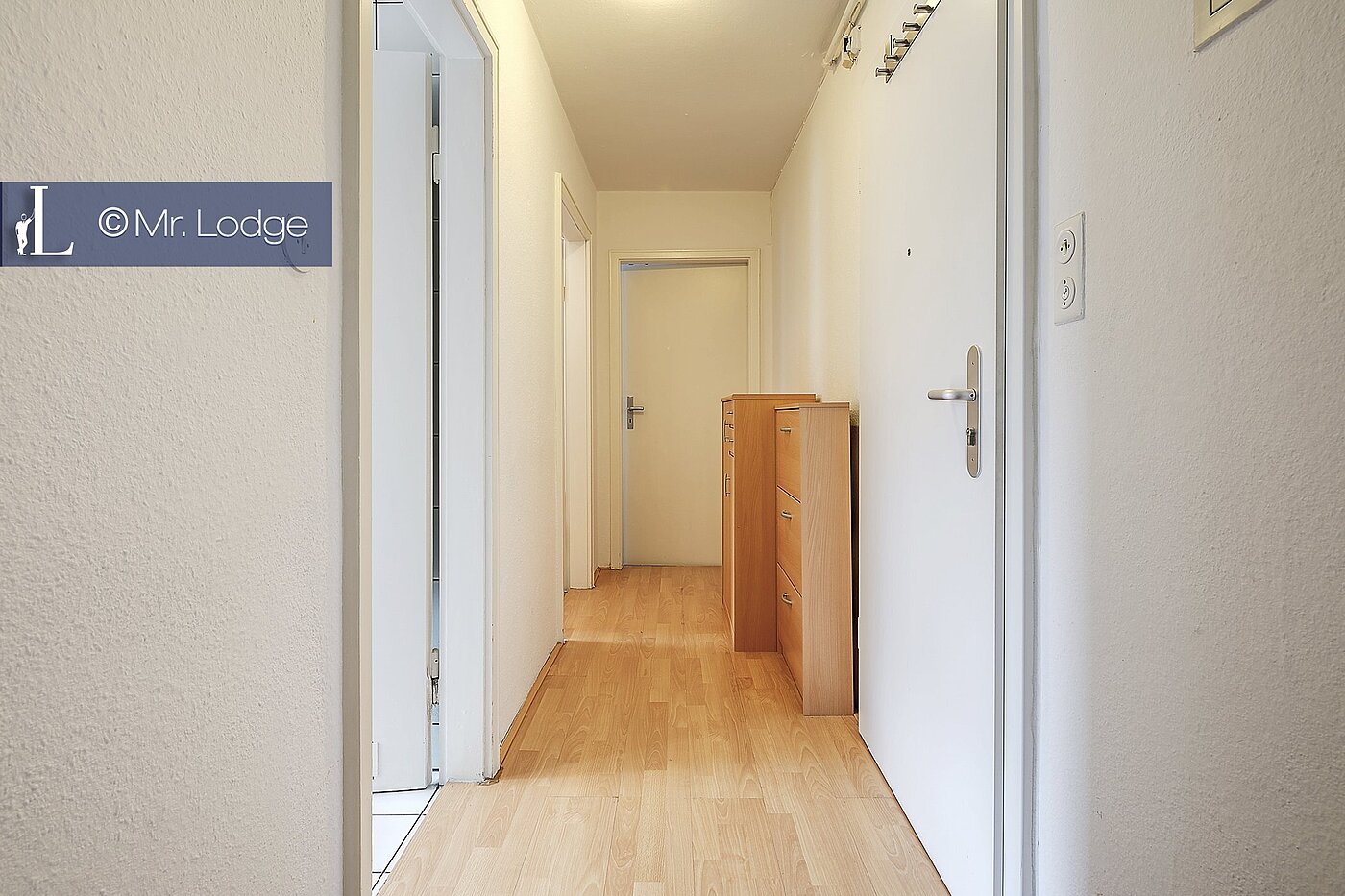 多层公寓 与 2 房间 | München-Am Hart | 1701ML2 | Diele