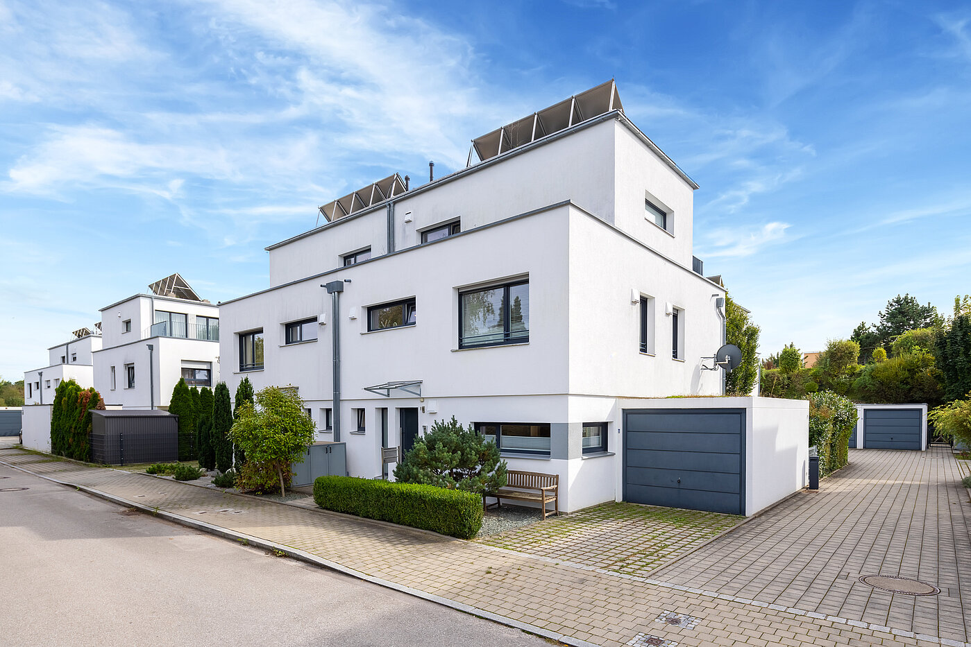 联排别墅 与 5 房间 | München-Aubing | 70162