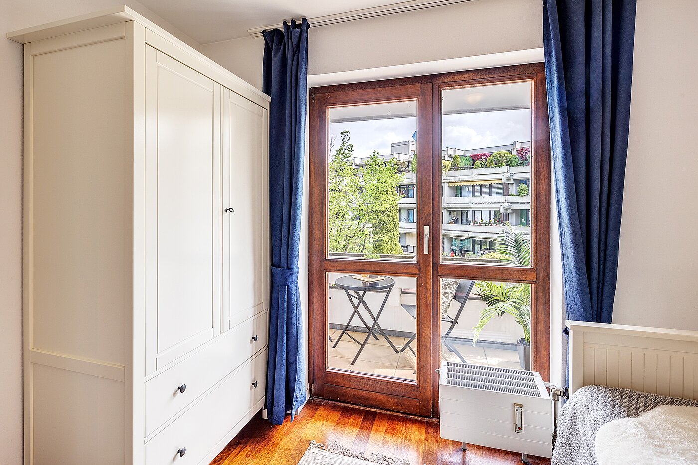 多层公寓 与 3 房间 | München-Schwabing | 2202ML12 | ...und Zugang zum Balkon