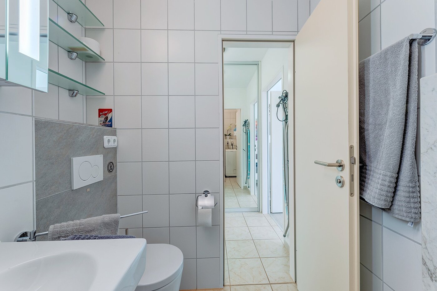 多层公寓 与 1 房间 | München-Schwanthalerhöhe | 2106ML8 | Weiß gefliestes Bad...