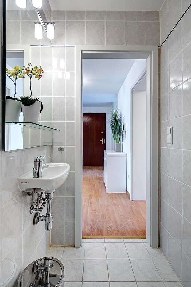 多层公寓 与 2 房间 | München-Schwabing | 70102 | ...raumhoch gefliest