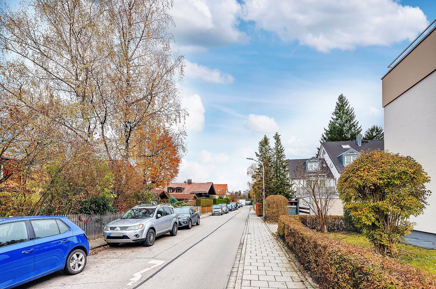 多层公寓 与 2 房间 | Unterhaching | 2004ML7 | ruhige Seitenstraße