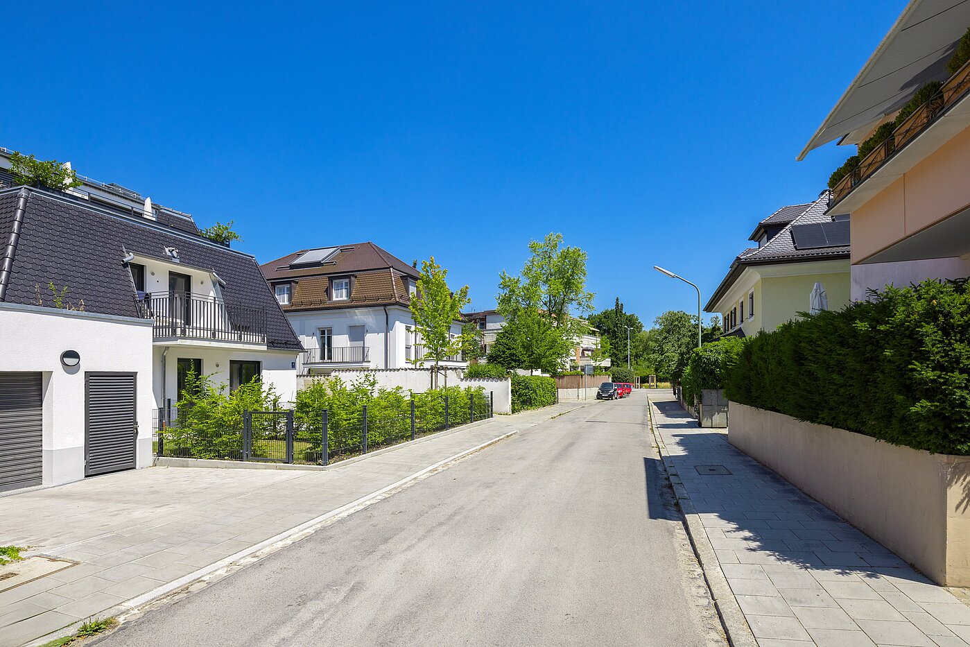 露台公寓 与 3 房间 | München-Harlaching | 70371 | Ruhige Anliegerstraße