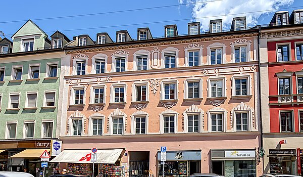 阁楼公寓 与 4.5 房间 | München-Ludwigsvorstadt | 70461