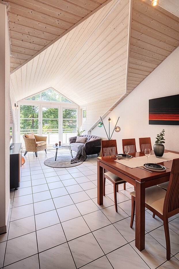 多层公寓 与 2 房间 | München-Thalkirchen | 70241 | Helles Wohn-/ Esszimmerzimmer...