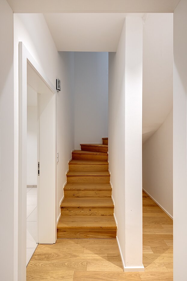 露台公寓 与 3 房间 | München-Harlaching | 70371 | ...nach unten