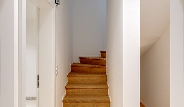 露台公寓 与 3 房间 | München-Harlaching | 70371 | ...nach unten