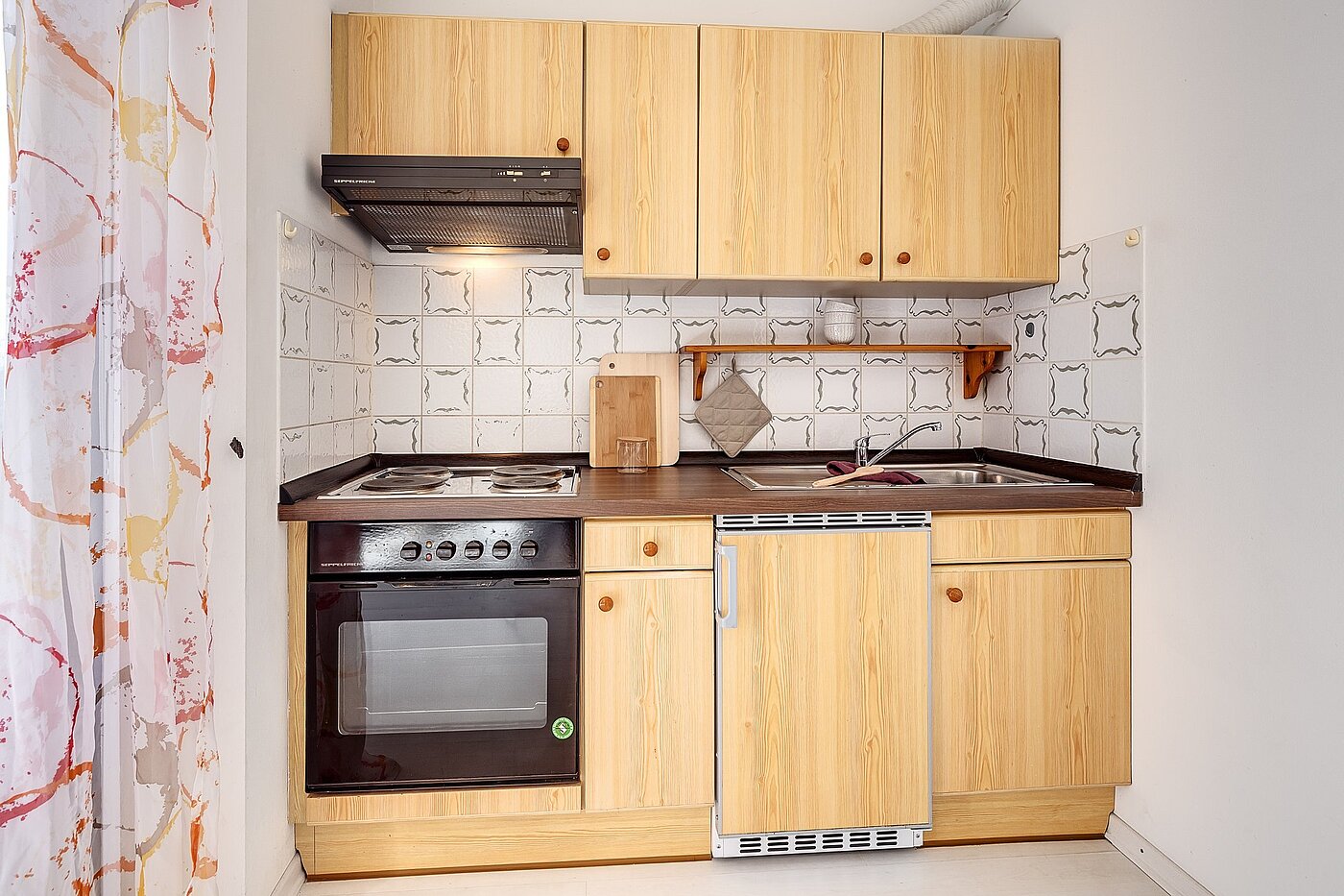 多层公寓 与 1 房间 | München-Perlach | 2102ML1 | Küchenzeile