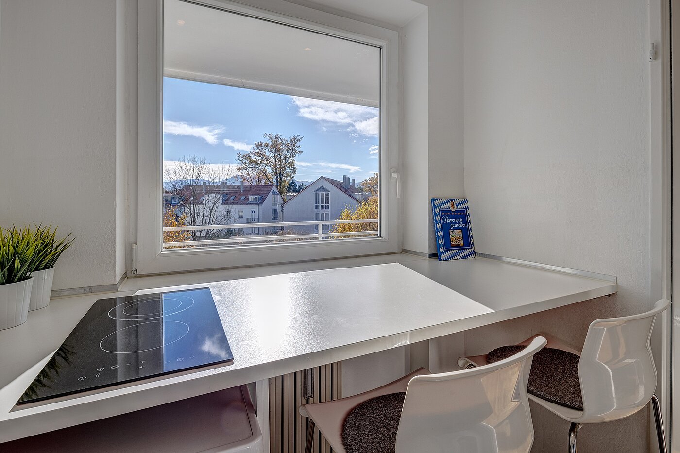 多层公寓 与 1 房间 | Rosenheim | 2109ML8 | Kochen mit Blick auf die Alpen