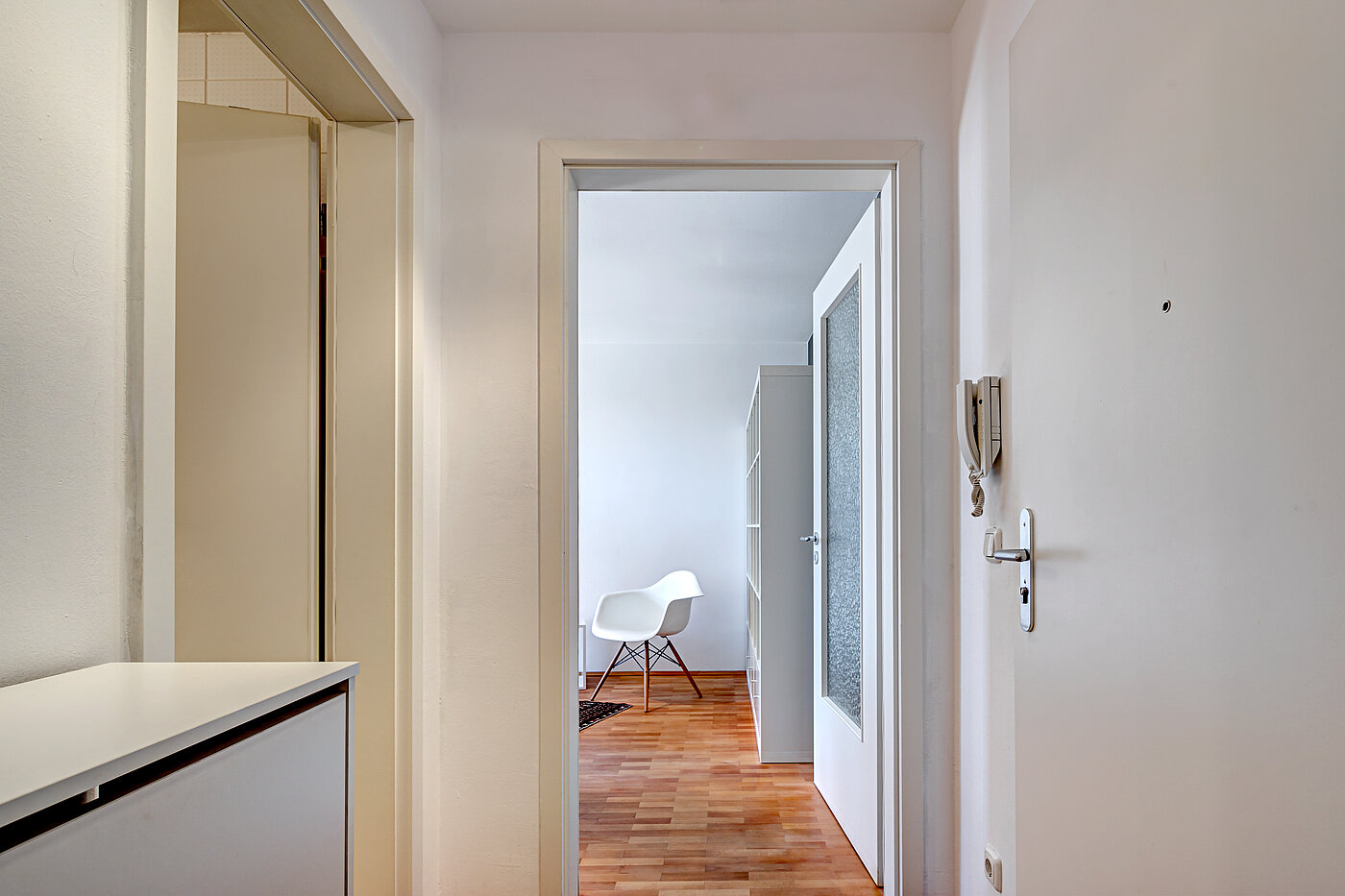 多层公寓 与 2 房间 | München-Neuhausen | 70440 | Diele