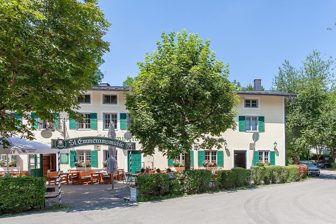 顶层公寓 与 3.5 房间 | München-Oberföhring | 70237 | St. Emmeramsmühle