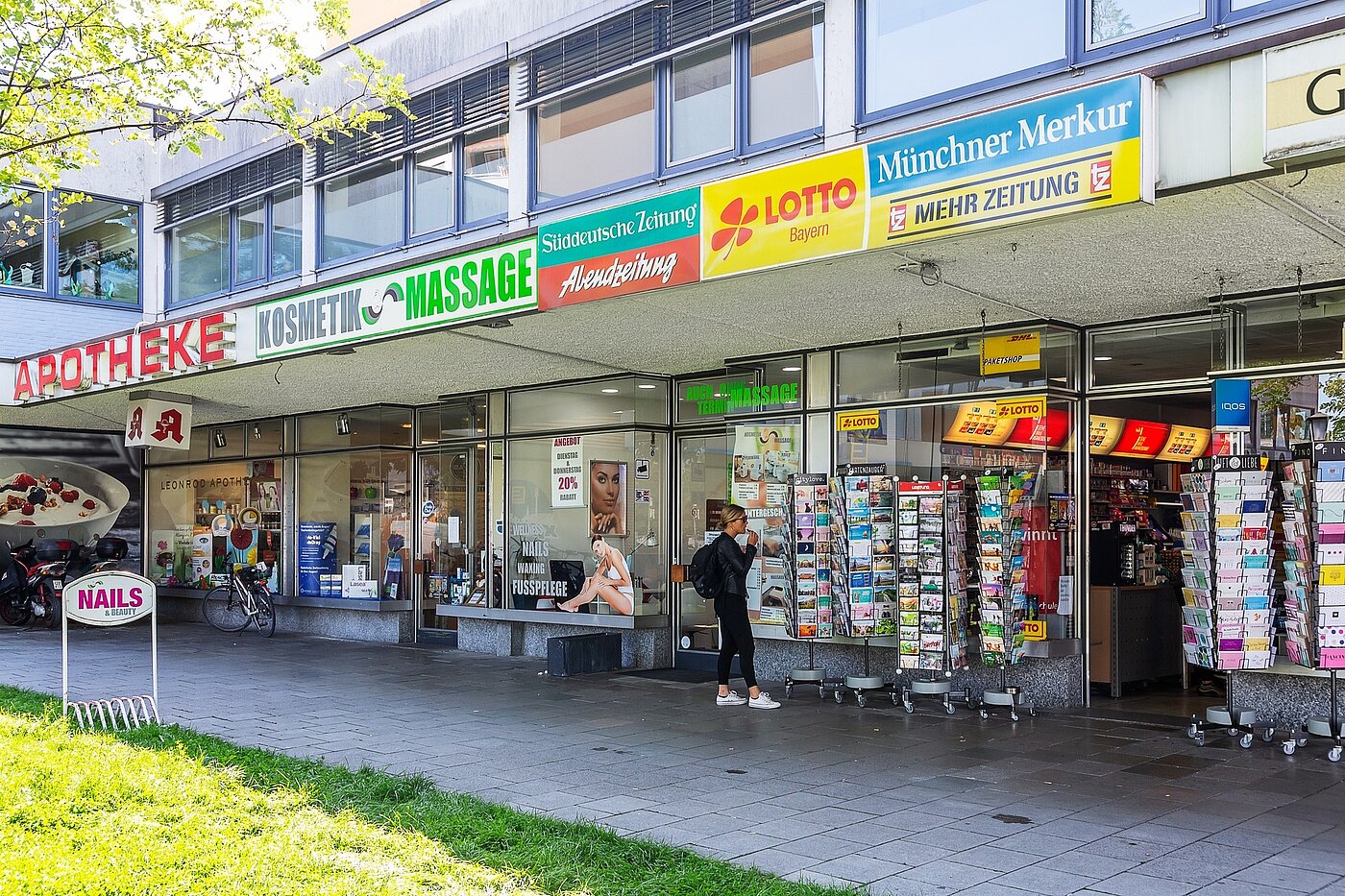 多层公寓 与 2.5 房间 | München-Nymphenburg | 2204ML61 | Zahlreiche Einkaufsmöglichkeiten und...
