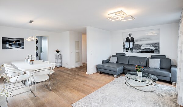 顶层公寓 与 3 房间 | München-Riem | 70468 | Wohnzimmer mit Küche