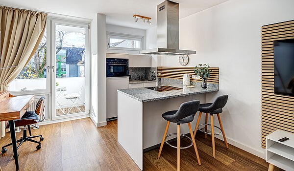 公寓 与 1 房间 | München-Milbertshofen | 70183 | ...und Barhockern