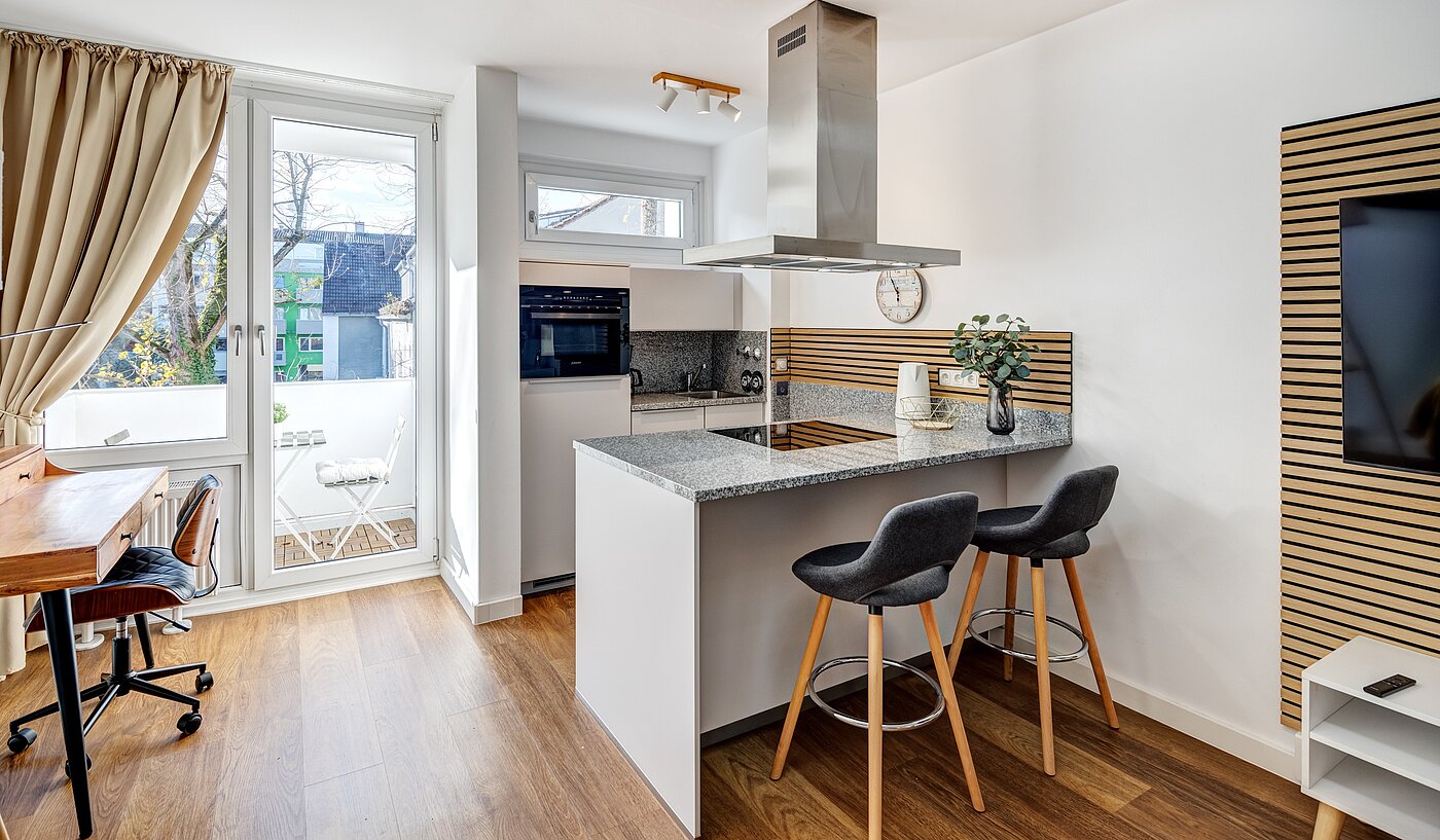 公寓 与 1 房间 | München-Milbertshofen | 70183 | ...und Barhockern