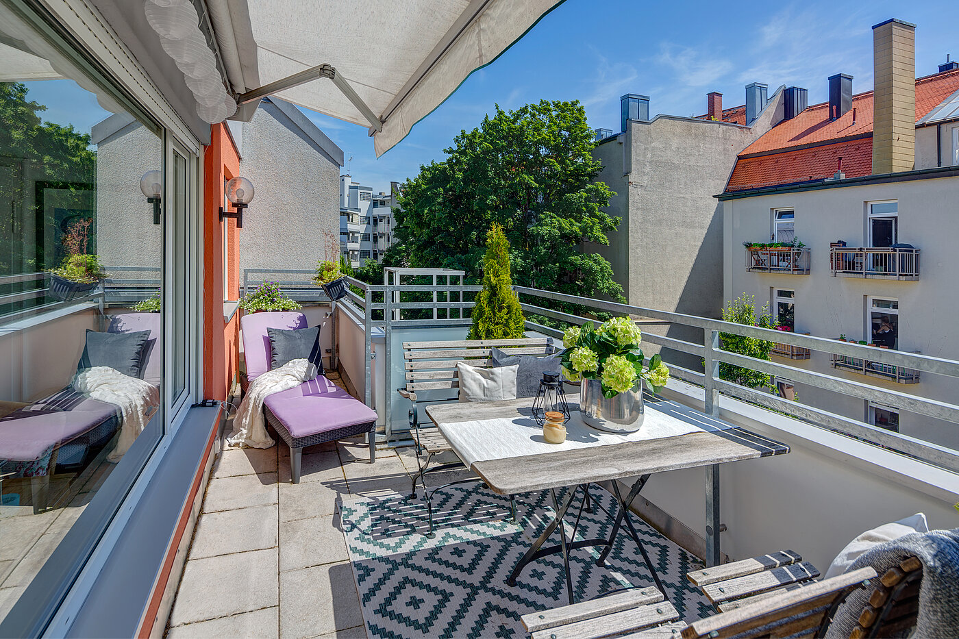 多层公寓 与 1 房间 | München-Schwabing | 70449 | Südterrasse mit Markise