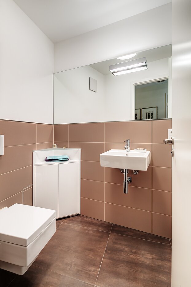 多层公寓 与 3 房间 | München-Schwabing | 1511ML1 | Gäste-WC