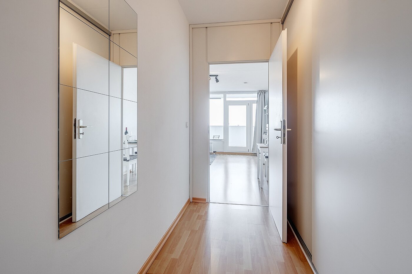 多层公寓 与 1 房间 | München-Moosach | 1903ML3 | Geräumiger Flur